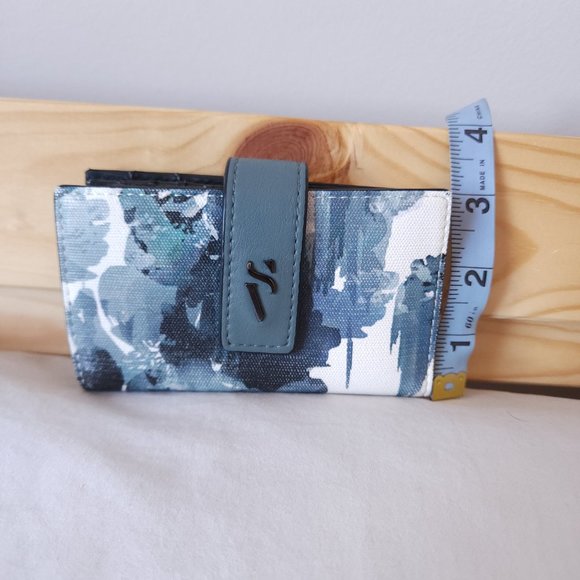 Simply Vera Wallet - Picture 7 of 7